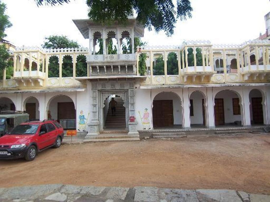 Bassi Fort Palace Chittorgarh Esterno foto